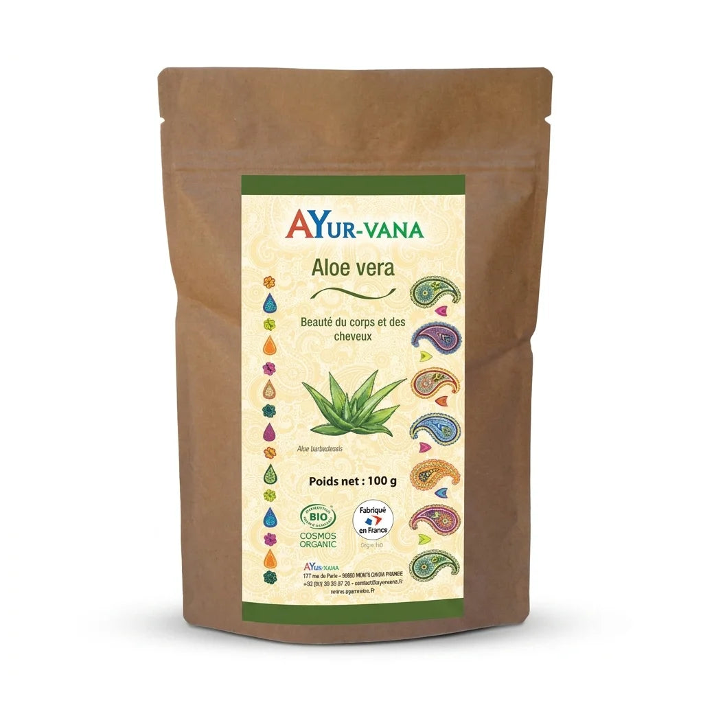 Aloe Vera poudre bio Ayurvana sachet kraft sur fond blanc