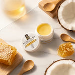 Baume à lèvres bio Dr Theiss sur marbre blanc avec noix de coco et miel