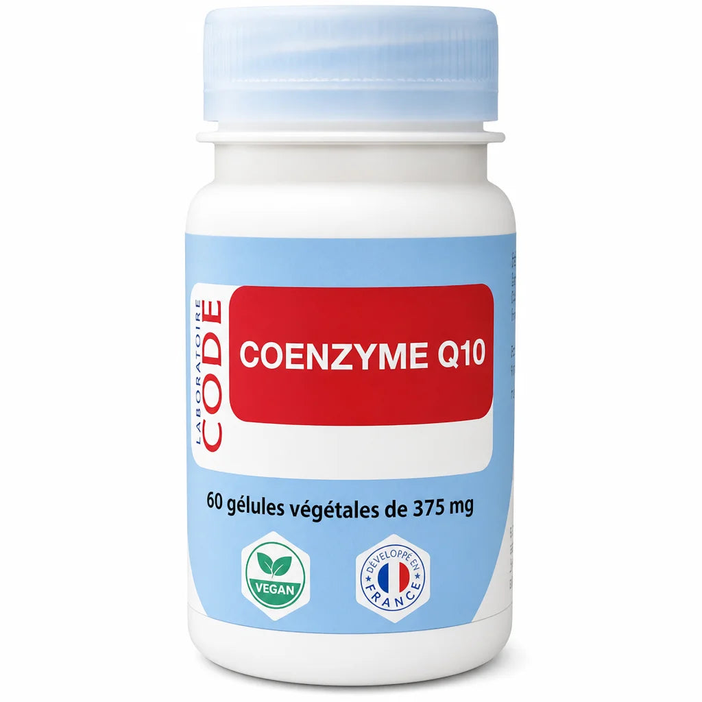 Flacon de Coenzyme Q10 en gélules Laboratoire Code sur fond blanc, complément alimentaire isolé