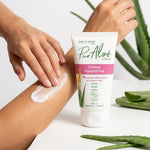 Crème réparatrice Aloe Vera bio Pur'Aloé appliquée sur peau, texture crémeuse hydratante