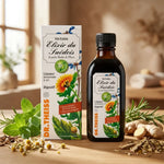 Elixir du Suédois 20° Dr Theiss avec herbes et botaniques sur surface bois, remède naturel