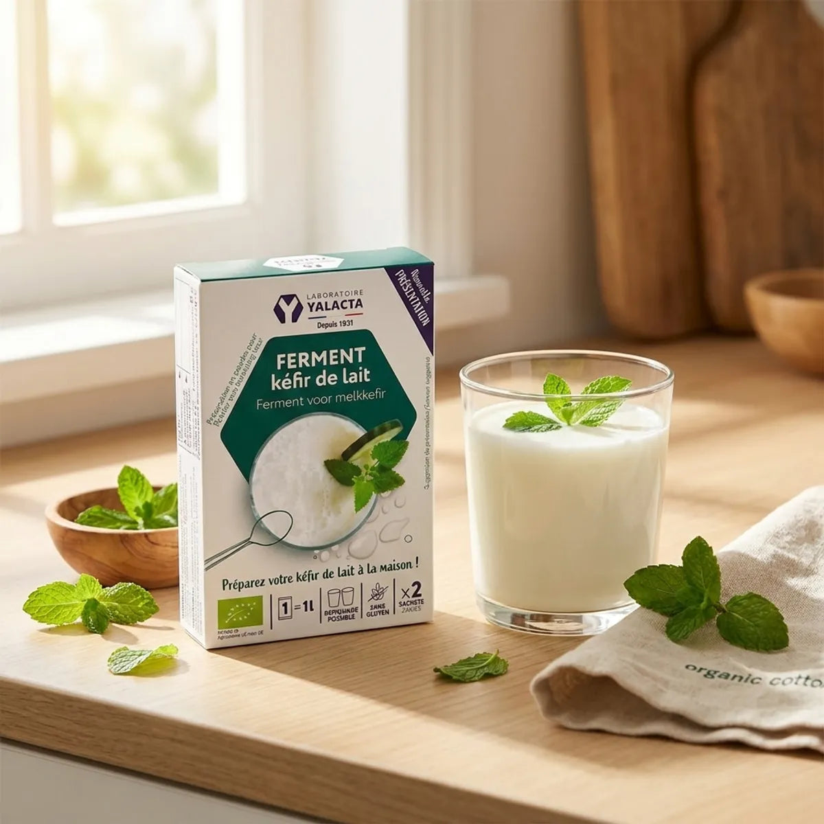 Sachets de ferment Yalacta pour kéfir de lait bio avec verre de kéfir frais
