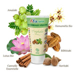Gommage visage Triphala bio Ayurvana avec ingrédients naturels certifiés COSMOS