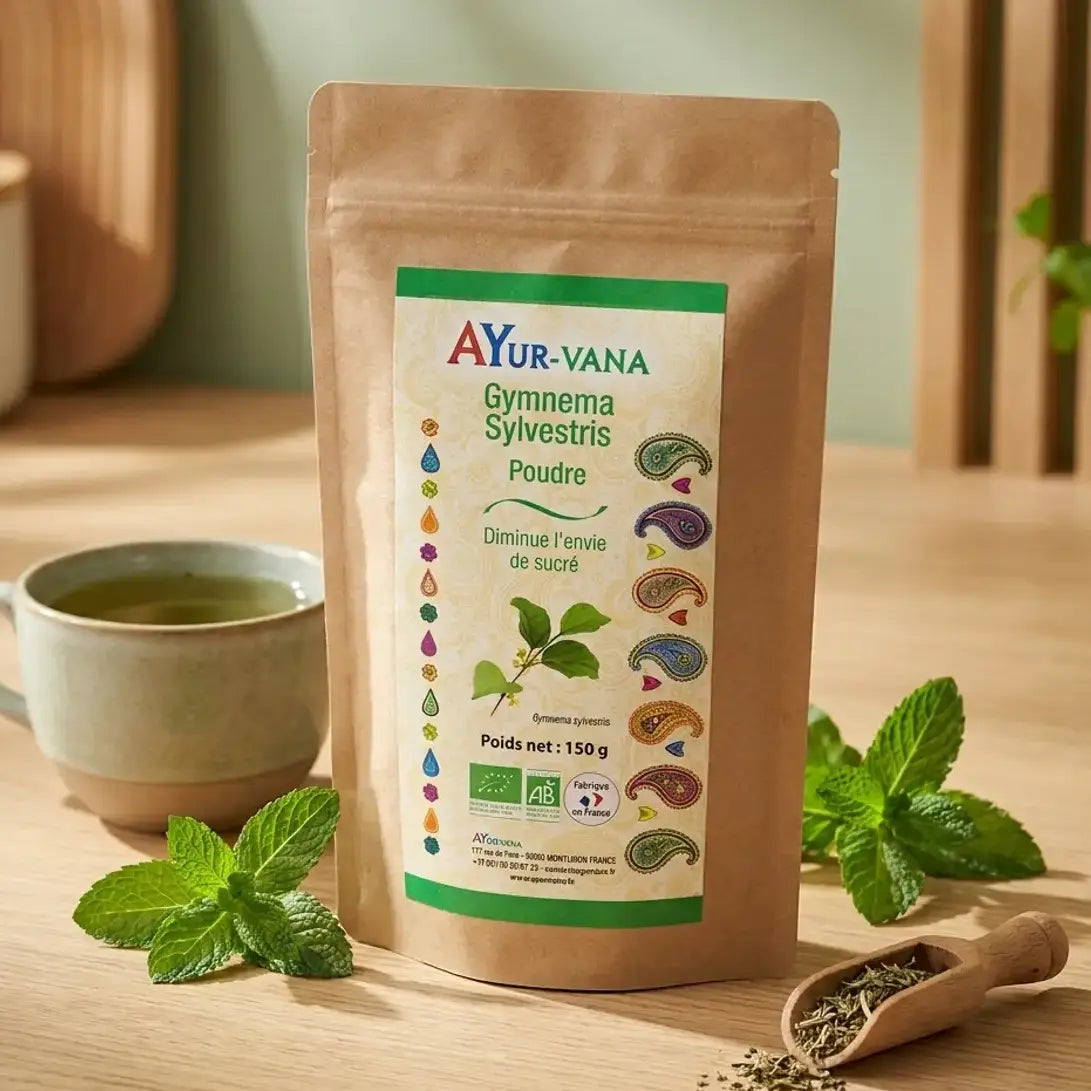 Gymnema en poudre bio 150g AYur-vana avec thé vert et menthe fraîche sur surfaces naturelles