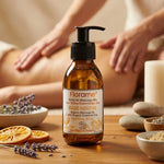 Huile de massage bio Florame en flacon verre ambré avec pompe, application spa relaxante sur peau