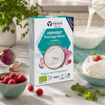 Sachets LACTALINE® fromage blanc bio dans cuisine moderne avec lait frais et ingrédients biologiques