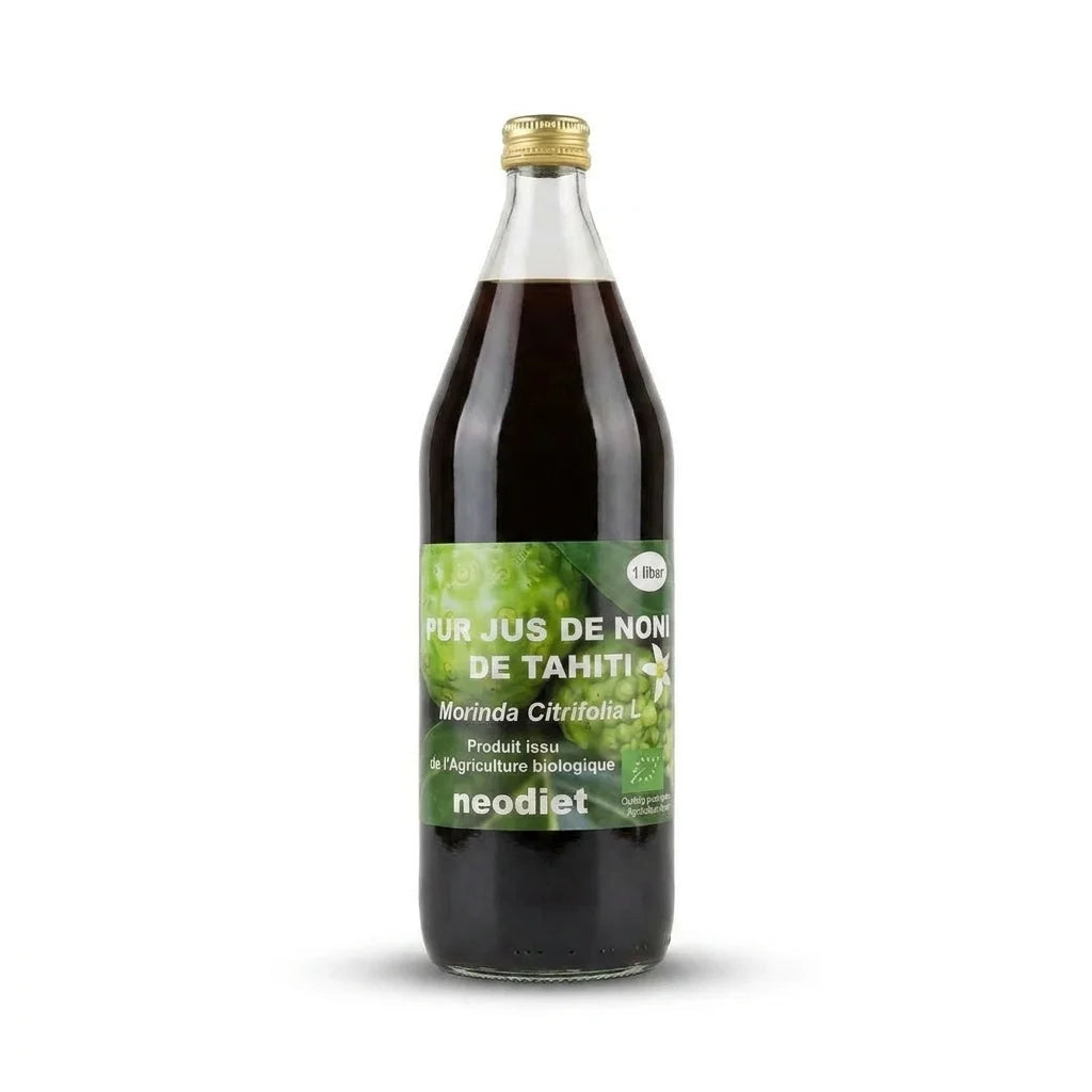 Bouteille de pur jus de Noni bio Tahiti Neodiet avec bouchon doré sur fond blanc