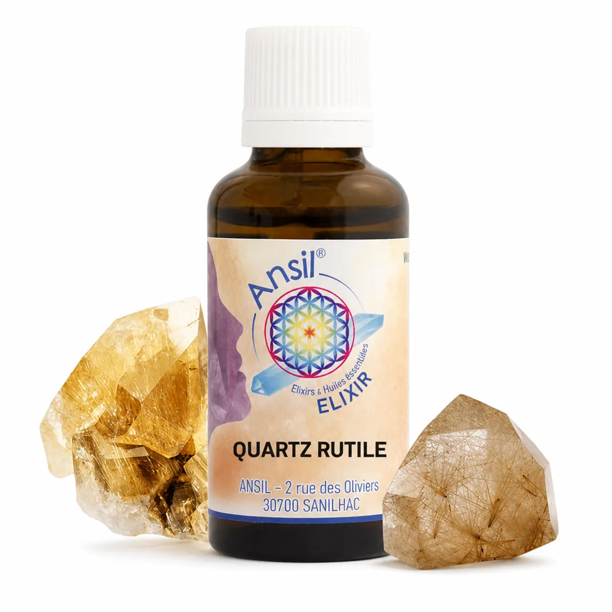 Bouteille Quartz Rutile Ansil avec cristaux dorés sur fond blanc, élixir de cristal naturel