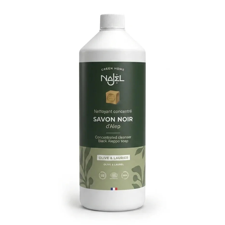 Savon noir d'Alep liquide Najel en bouteille avec étiquette verte, fond blanc