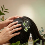 Shampooing anti-pelliculaire bio Florame : massage du cuir chevelu avec ingrédients naturels