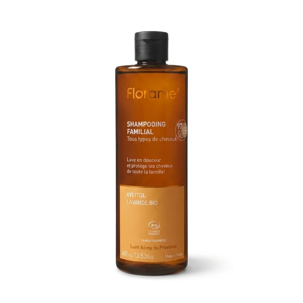 Bouteille de Shampooing Familial bio Florame sur fond blanc, produit certifié naturel