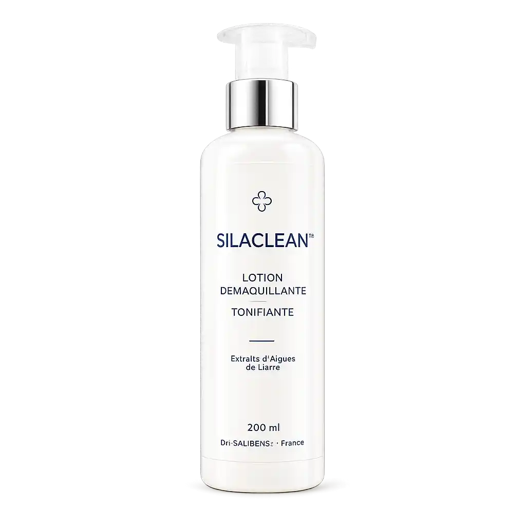 Un flacon de SILACLEAN : une lotion démaquillante & tonifiante